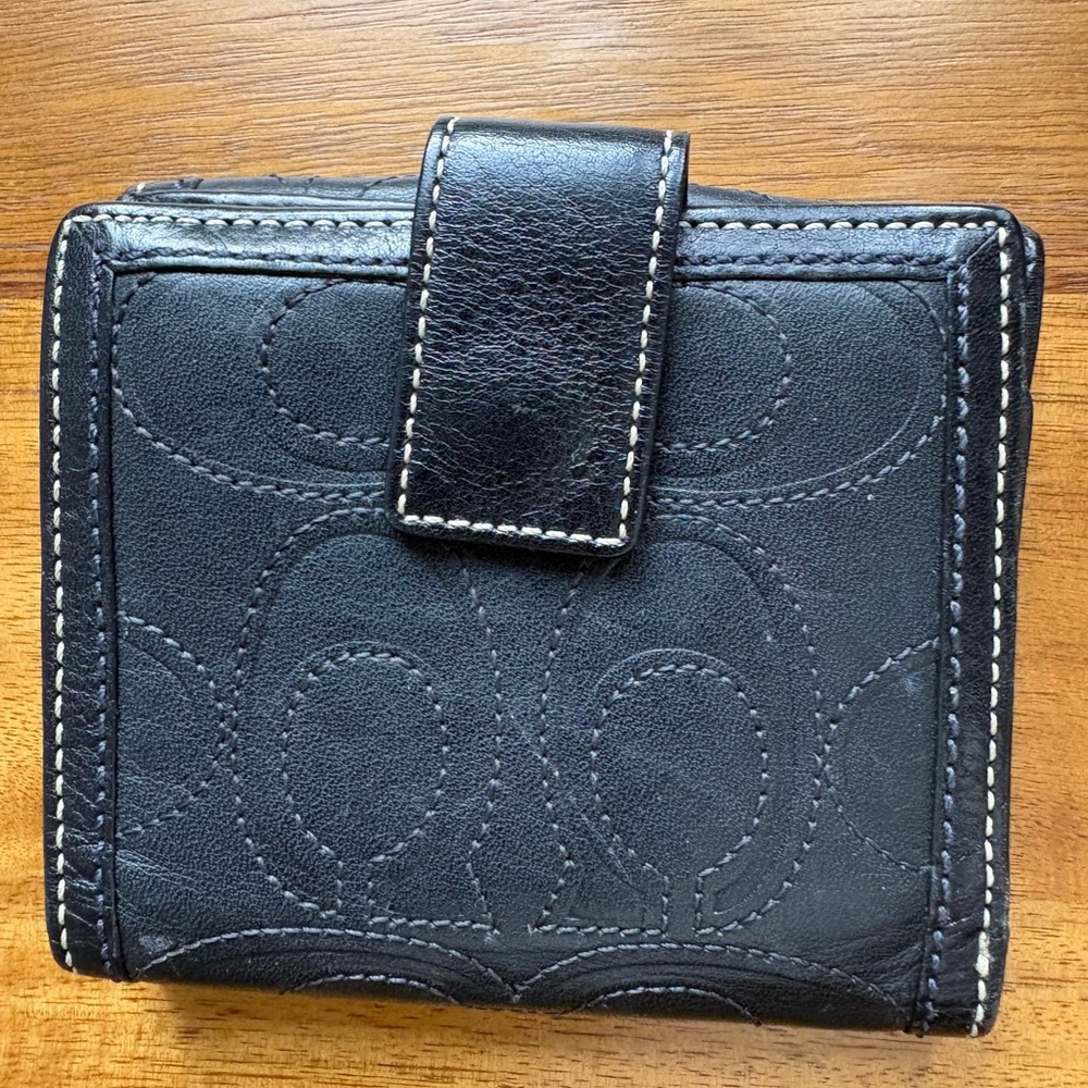 Coach Wallet - Picture 2 of 6